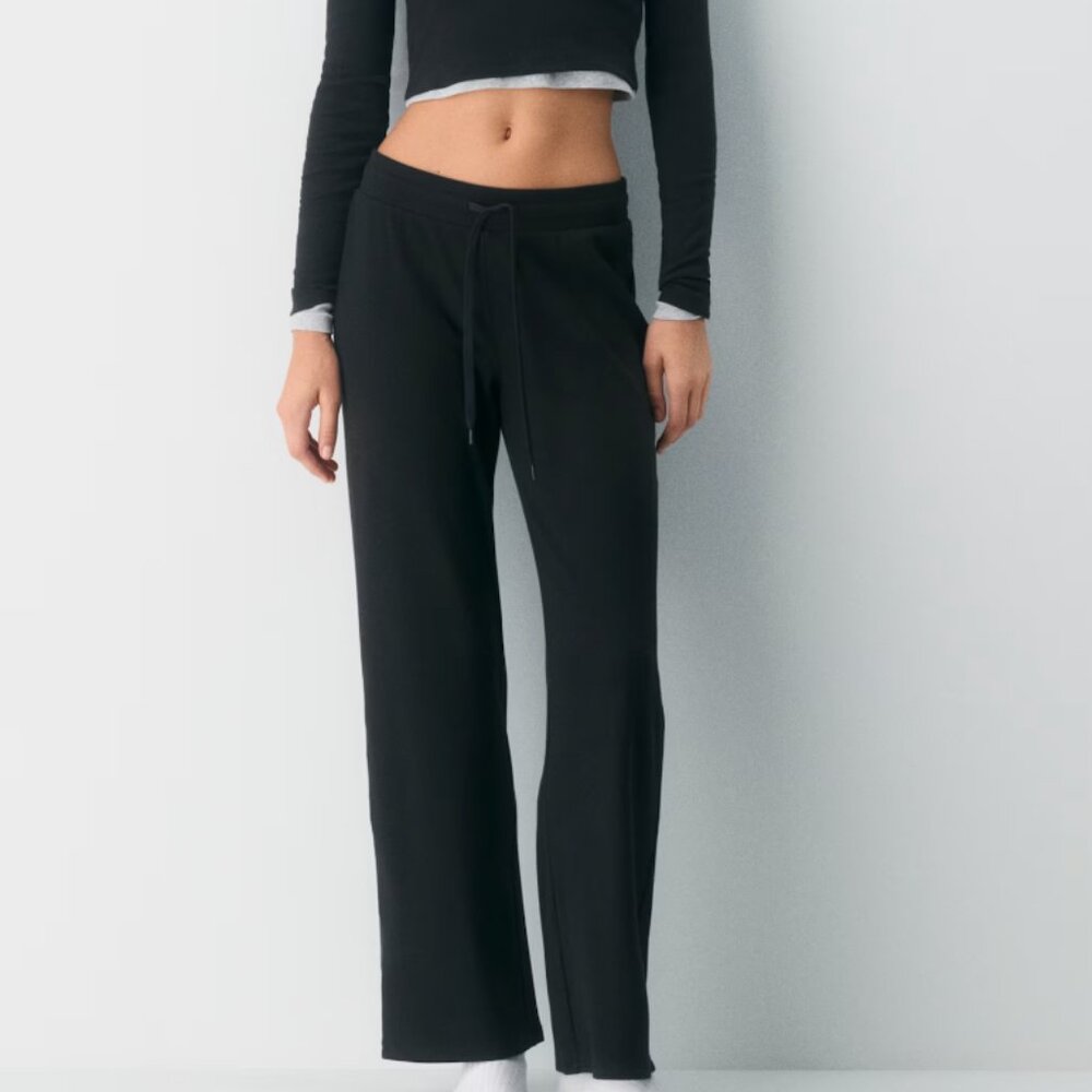 HOMESTRETCH™ RIB KICKBACK PANT | Aritzia HOMESTRETCH™ RIB KICKBACK PANT | Aritz